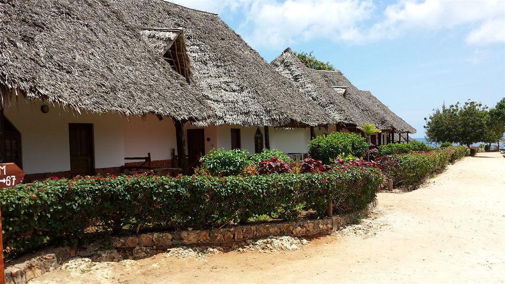 Baobab Beach Resort Nungwi Exteriör bild